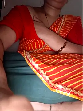 indianhotwife639 online show from July 25, 2026, 5:43 pm