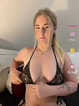 Lyn- online show from June 11, 2026, 3:32 pm