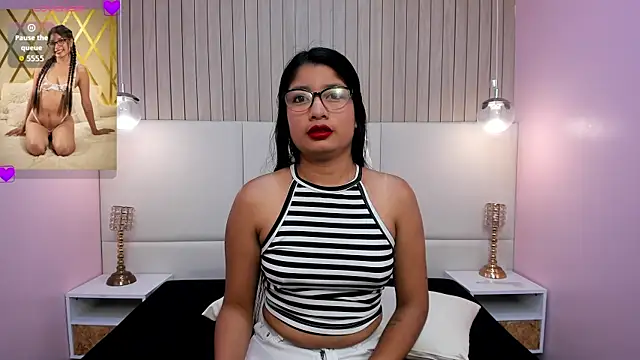 MelanyWayne  online show from July 23, 2026, 11:41 am