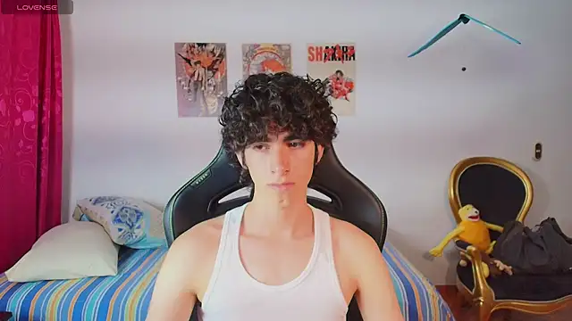 Nude Boy18 online show from July 26, 2026, 1:58 am