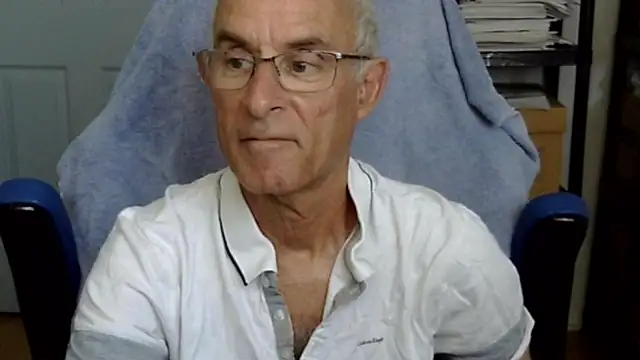 funone1999 online show from May 8, 2026, 9:09 pm