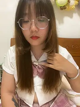 sisi-maiden online show from June 24, 2026, 12:37 pm