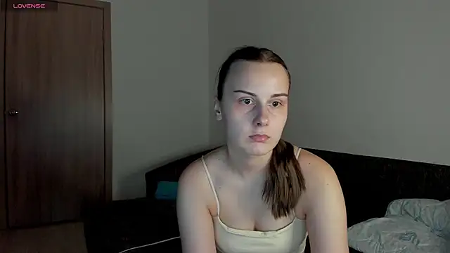Kelly Cartier online show from June 28, 2026, 7:53 pm
