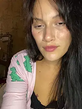 jepetitoiseau online show from July 25, 2026, 3:04 am