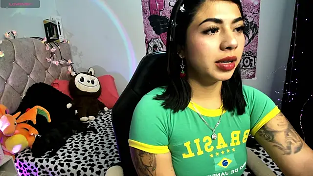 charlotte queen1320 online show from July 19, 2026, 4:49 am