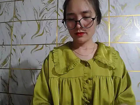 Snapshot of Lyzizi_lovely09 chatting on July 9, 2026, 2:32 pm Lyzizi lovely09 online show from July 9, 2026, 2:32 pm