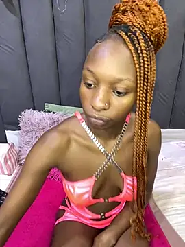 LonelyQueenxx25 online show from June 30, 2026, 9:16 pm