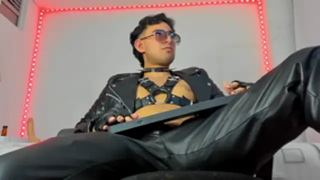 Alexxx savage online show from October 22, 2025, 3:07 am