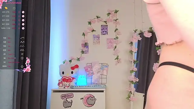 roxydolll online show from July 14, 2026, 2:05 am