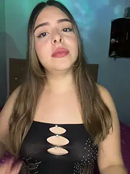 Nahomy cm online show from June 29, 2026, 2:51 am