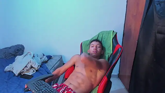 JuanchiT66 online show from May 29, 2026, 1:42 pm
