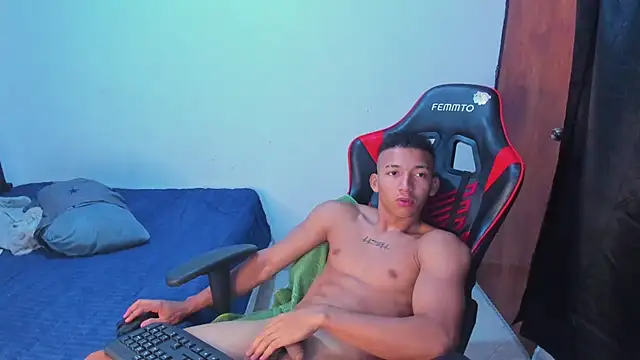 JuanchiT66 online show from June 5, 2026, 2:40 am