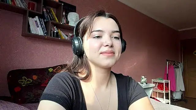 PUP PUP Sea online show from October 11, 2025, 7:07 am
