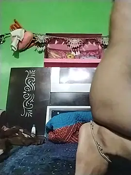 Snapshot of Punam_ji chatting on August 2, 2026, 1:37 am Punam ji online show from August 2, 2026, 1:37 am