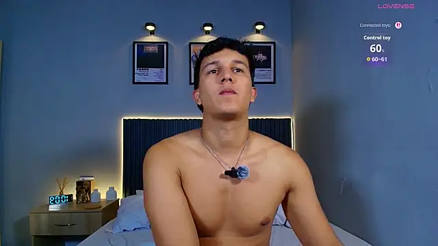 Leo Savage  online show from July 22, 2026, 3:09 am