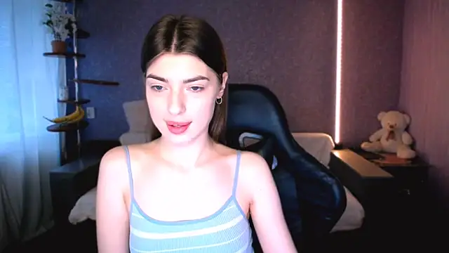 Dianaa Lee0 online show from June 7, 2026, 1:59 pm