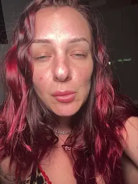OliviaaFischer online show from July 17, 2026, 8:21 am