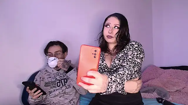 annyharriis online show from July 27, 2026, 9:44 pm