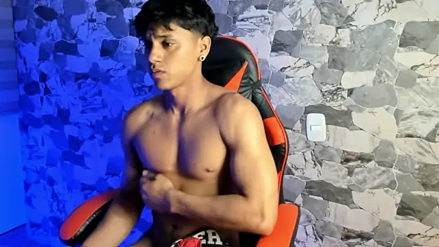 ZYZZ1312 online show from July 8, 2026, 3:33 am