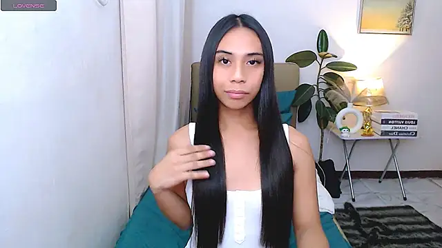 scarlet smith7 online show from June 19, 2026, 1:32 am