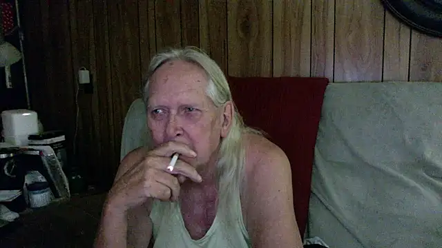 OldLadySara online show from July 14, 2026, 12:57 am
