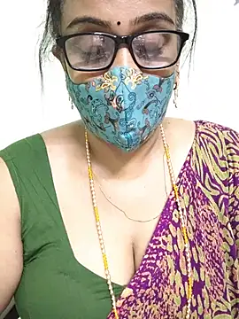 sweet-lotus online show from July 23, 2026, 4:43 am