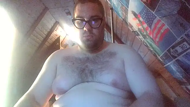 chubbyDavid1998 online show from June 9, 2026, 11:11 am