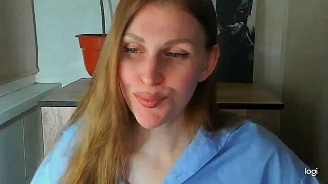 JuliaMuuun online show from July 17, 2026, 7:08 pm