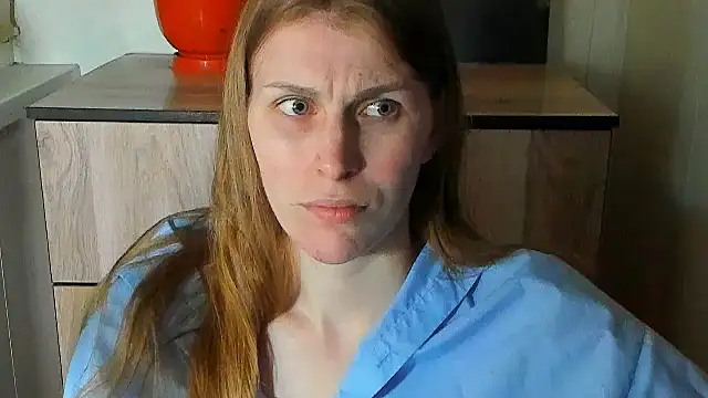 JuliaMuuun online show from July 22, 2026, 10:34 pm