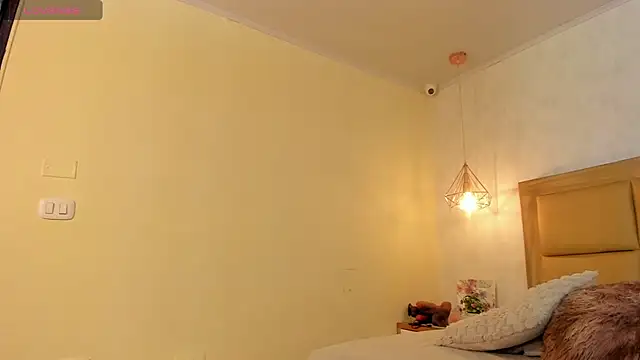 MELISSAROUGE online show from July 23, 2026, 7:45 pm