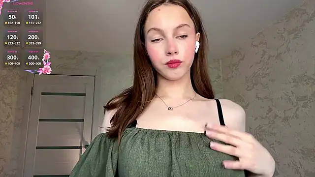 NylaNadler online show from July 24, 2026, 6:11 am