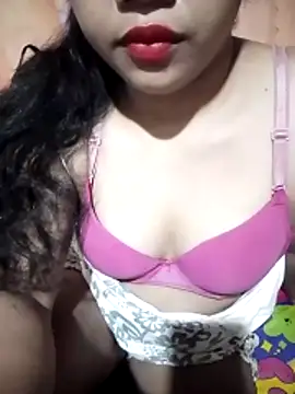 hotmomma8 online show from June 29, 2026, 6:52 pm