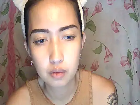Soft Angel8 online show from July 13, 2026, 4:43 pm