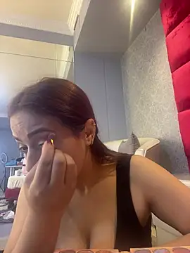 VictoriaFerro online show from July 26, 2026, 2:02 pm