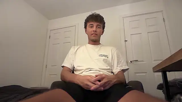 luciancrowe online show from July 5, 2026, 8:49 pm