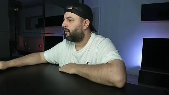 DravenPeak online show from July 18, 2026, 2:38 am