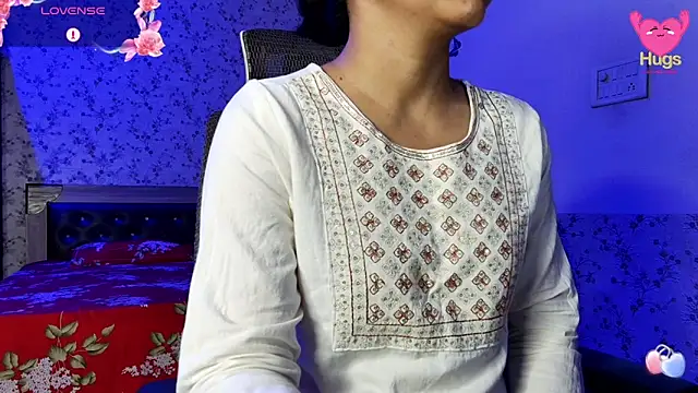 Snapshot of snow_white123 chatting on June 11, 2026, 9:35 pm snow white123 online show from June 11, 2026, 9:35 pm