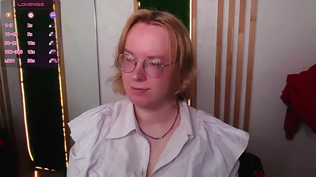 Snapshot of Amanda_Butlerr chatting on July 2, 2026, 1:50 pm Amanda Butlerr online show from July 2, 2026, 1:50 pm