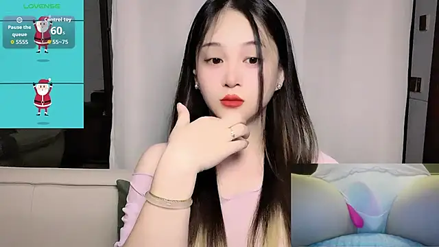 woaiqinqin online show from July 12, 2026, 3:47 pm