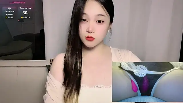 woaiqinqin online show from July 24, 2026, 3:21 pm