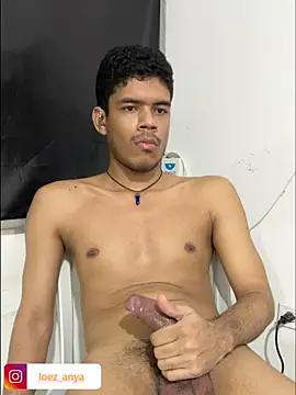Snapshot of jonhsebastiann chatting on July 1, 2026, 9:00 am jonhsebastiann online show from July 1, 2026, 9:00 am