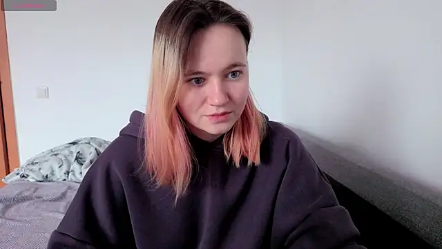 Snapshot of Ericha_Stone chatting on May 8, 2026, 3:12 am Ericha Stone online show from May 8, 2026, 3:12 am