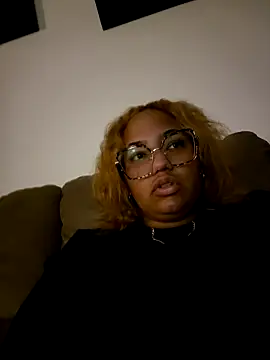 StylishEchium online show from June 5, 2026, 4:41 am