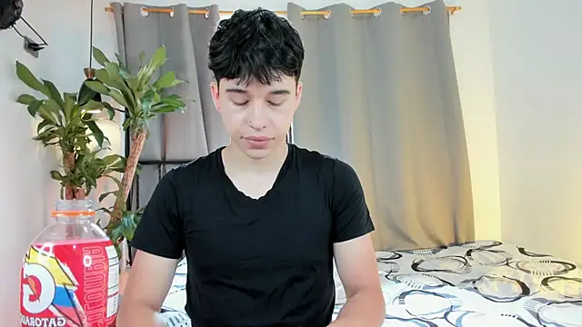 mrhot night online show from June 26, 2026, 8:24 pm
