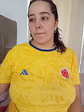 LoanaSantos online show from June 27, 2026, 9:09 pm