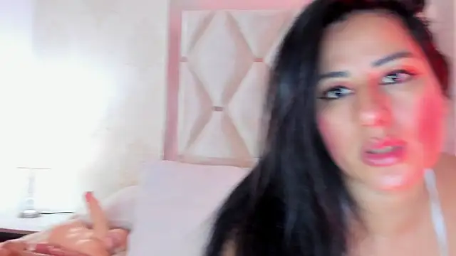 Snapshot of SeleneCarter chatting on July 19, 2026, 12:47 am SeleneCarter online show from July 19, 2026, 12:47 am