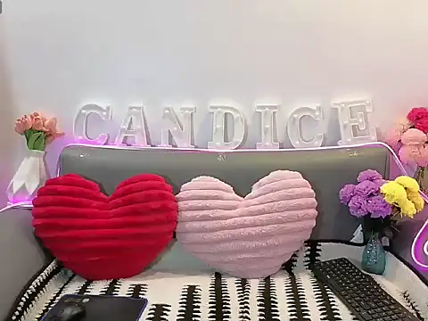 candiceempire online show from May 14, 2026, 2:18 am