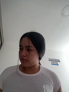 Luciaparker03 online show from July 25, 2026, 12:25 pm
