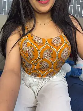 Riya-6969 online show from July 18, 2026, 3:05 pm