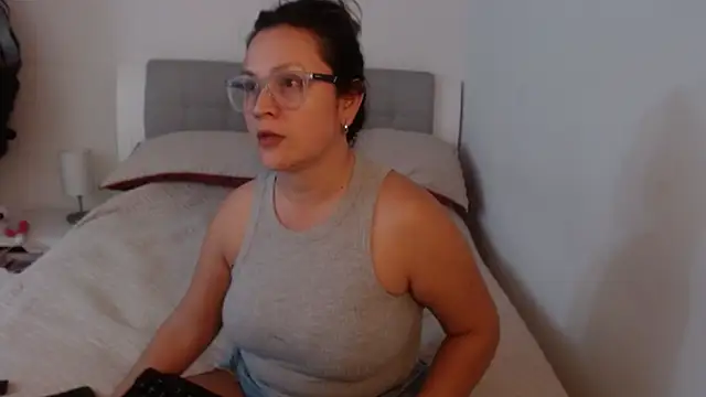sophie lopez1 online show from July 20, 2026, 4:16 am